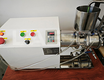 上海某生物科技有限公司50L砂磨機(jī)、0.5L實(shí)驗(yàn)室砂磨機(jī)、22KW液壓升降分散機(jī)調(diào)試成功